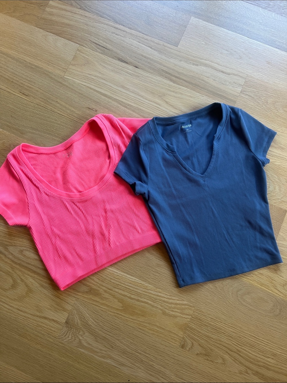 BUNDLE: Ribbed Scoop Crop Top - Hot Pink & Baby Tee Navy